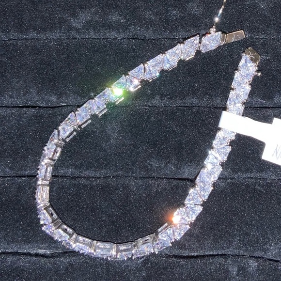 18k 13ct Trillion Tennis Bracelet - Picture 6 of 14